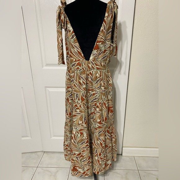 House of Harlow 1960 Floral bohemian dress size L - Picture 2 of 7